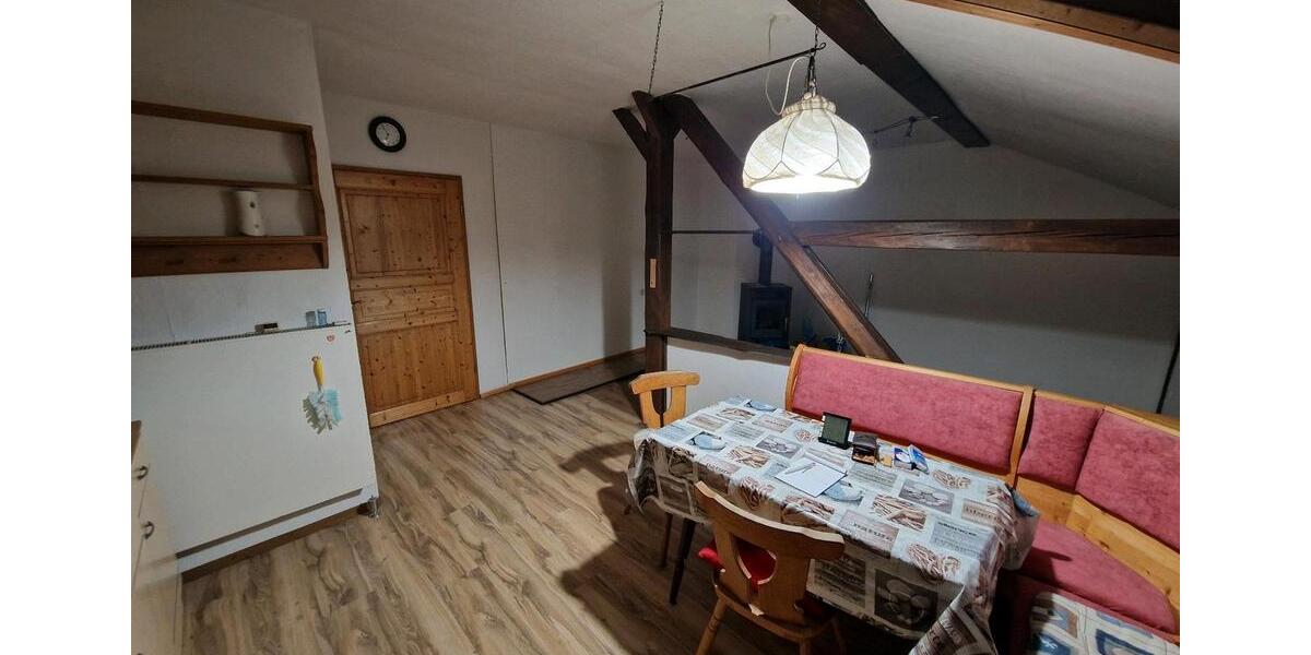 Dachgeschoßwohnung Obing - 4 Zimmer, 95 m&sup2;, 950&euro; | Angebot:25841132