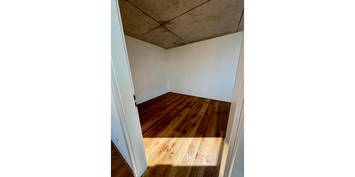 Etagenwohnung Rosenheim Egarten - 2 Zimmer, 65 m&sup2;, 1.150&euro; | Angebot:25945357