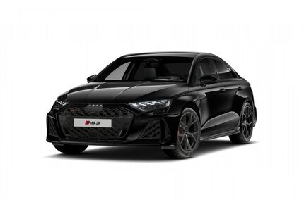 Audi RS3 9.000 km 65.880 &euro; Rosenheim 83022