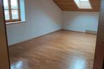 Dachgeschoßwohnung Tuntenhausen - 4 Zimmer, 100 m&sup2;, 1.250&euro; | Angebot:25945352