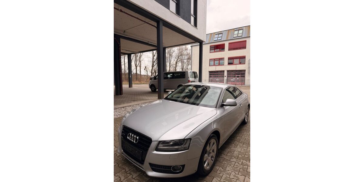 Audi A5 165.196 km 9.499 &euro; Rosenheim 83026