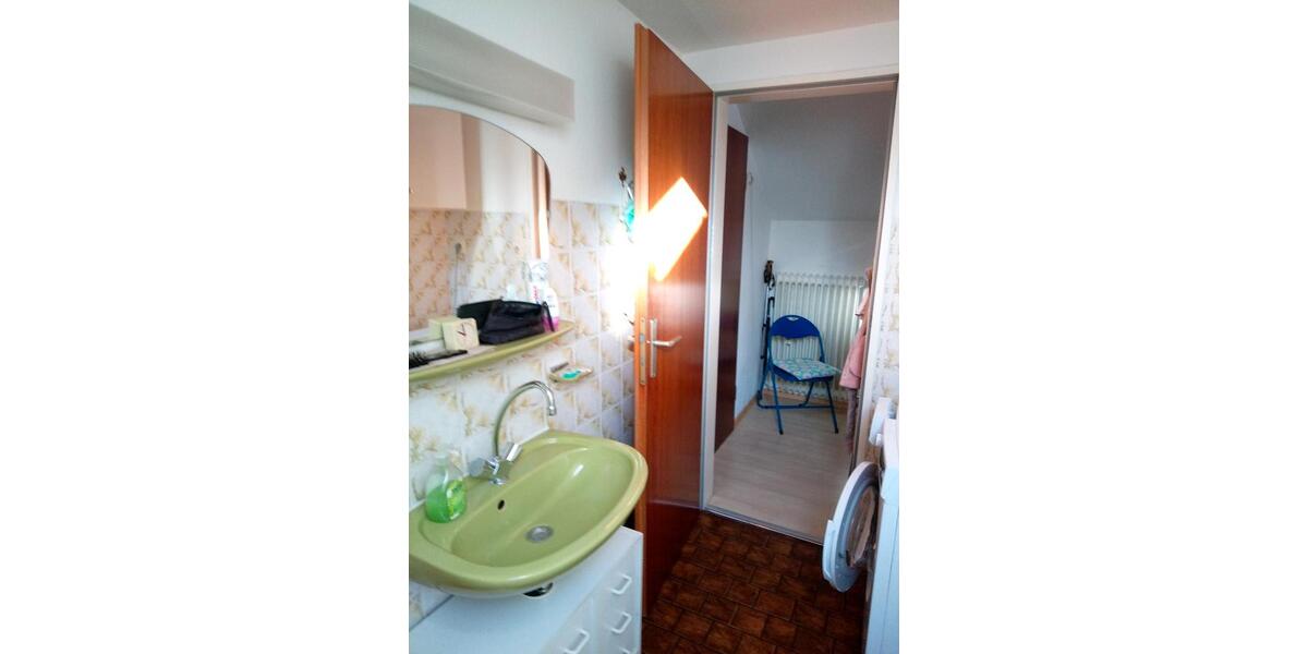 Dachgeschoßwohnung Hausham - 1 Zimmer, 36 m&sup2;, 350&euro; | Angebot:25944301