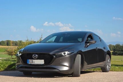Mazda 3 92.000 km 15.100 &euro; Feldkirchen-Westerham 83620