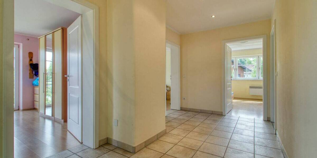 Einfamilienhaus Rohrdorf - 8 Zimmer, 260 m&sup2;, 890.000&euro; | Angebot:26595933