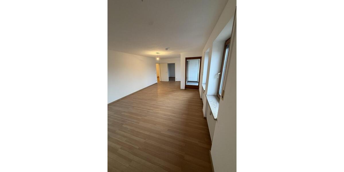 Etagenwohnung Bad Endorf - 2 Zimmer, 65 m&sup2;, 780&euro; | Angebot:25552906