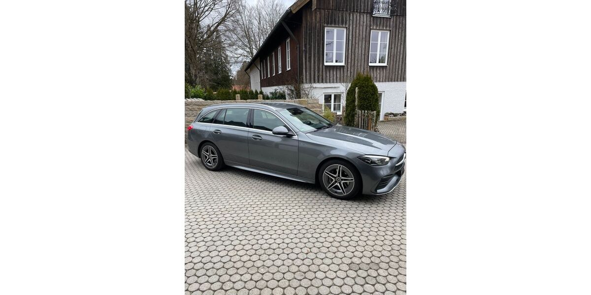 Mercedes-Benz C 200 141.000 km 25.390 &euro; Feldkirchen-Westerham 83620