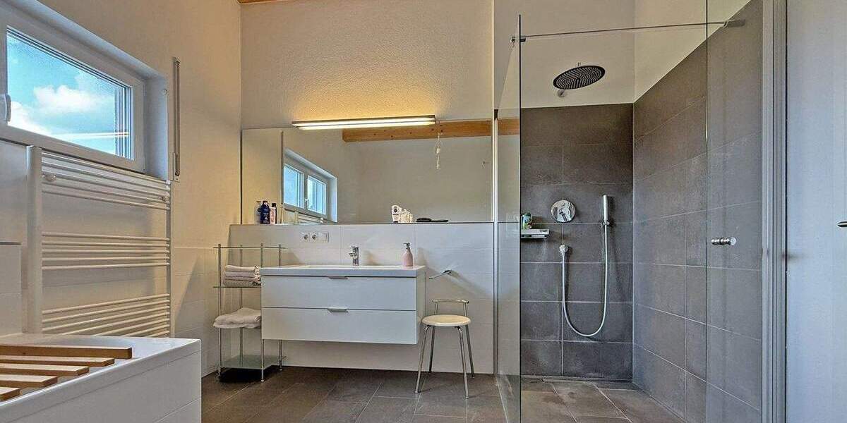 Doppelhaushälfte Rosenheim Happing - 5 Zimmer, 153 m&sup2;, 850.000&euro; | Angebot:25686186