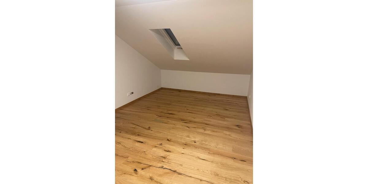 Etagenwohnung Rosenheim Innenstadt - 1 Zimmer, 60 m&sup2;, 640&euro; | Angebot:25935695