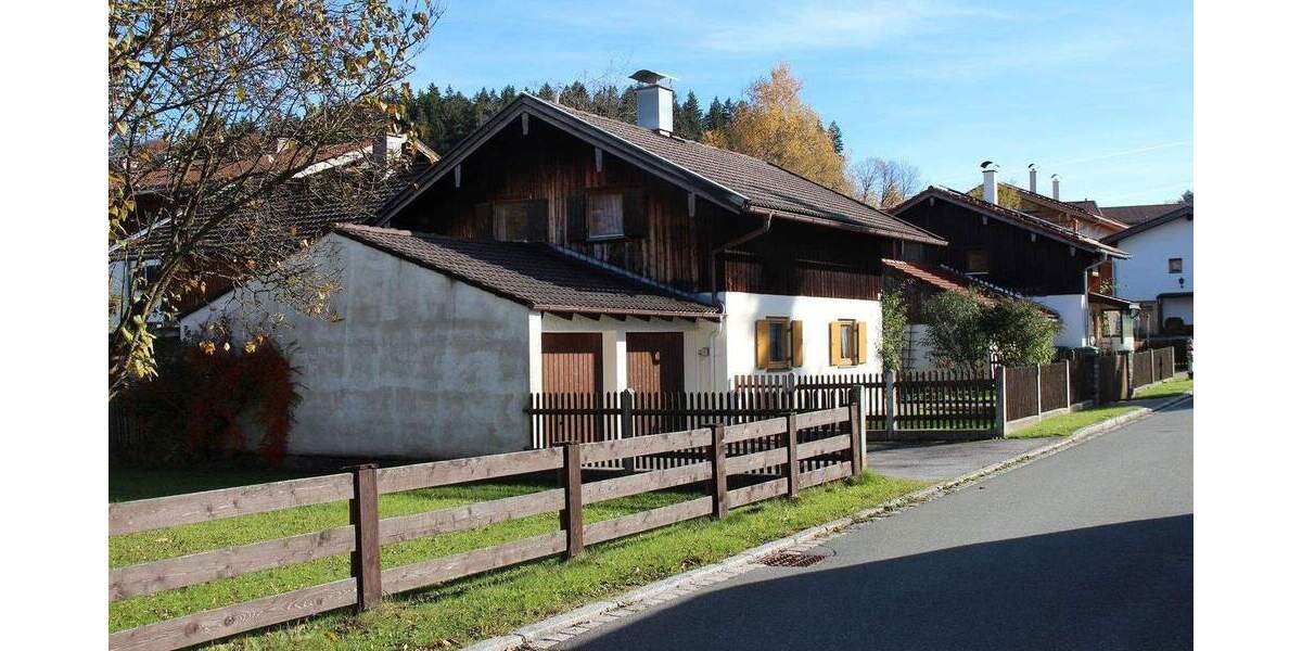 Einfamilienhaus Hausham - 8 Zimmer, 162 m&sup2;, 890.000&euro; | Angebot:25657515