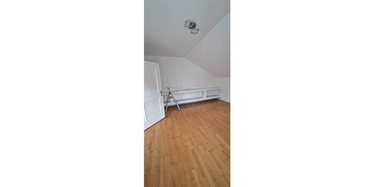 Dachgeschoßwohnung Rosenheim Aising - 2 Zimmer, 65 m&sup2;, 745&euro; | Angebot:25980099