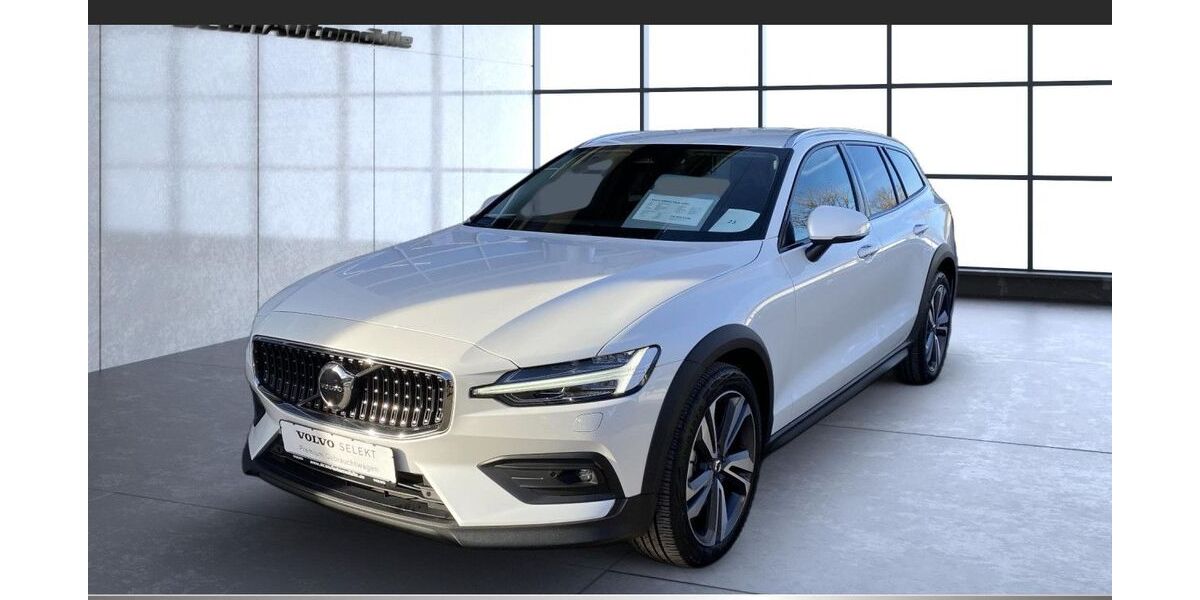 Volvo V60 Cross Country 10.890 km 41.990 &euro; Kolbermoor 83059