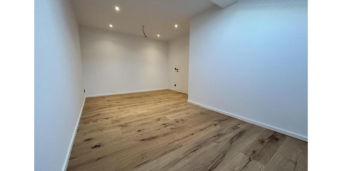 Etagenwohnung Riedering - 4.5 Zimmer, 160 m&sup2;, 2.000&euro; | Angebot:25589123