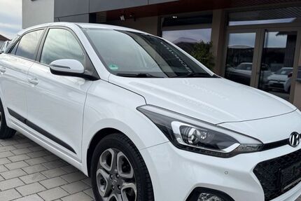 Hyundai i20 83.000 km 9.490 &euro; Rohrdorf-Thansau 83101
