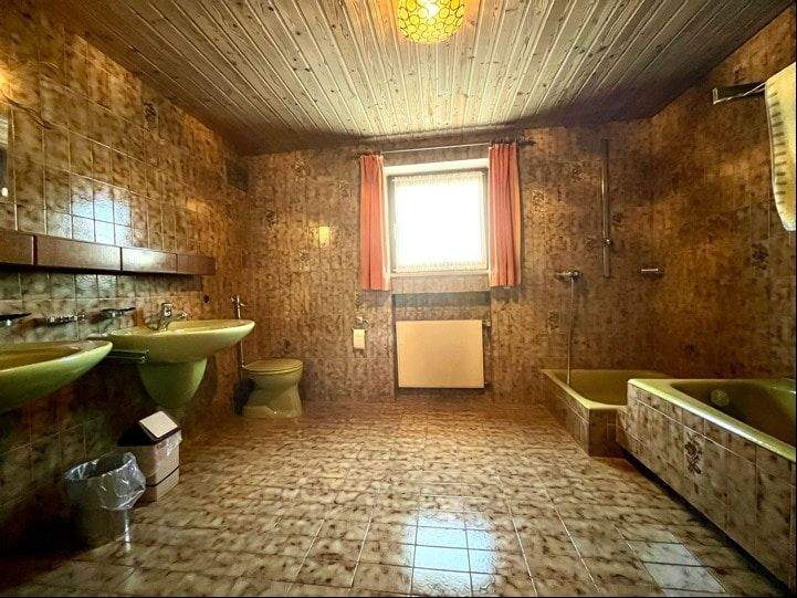 Einfamilienhaus Bruckmühl - 7 Zimmer, 200 m&sup2;, 955.000&euro; | Angebot:25730440