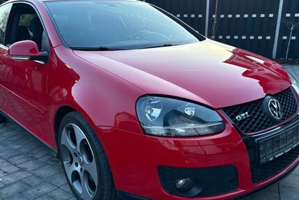 VW Golf 114.000 km 4.890 &euro; Rosenheim 83022