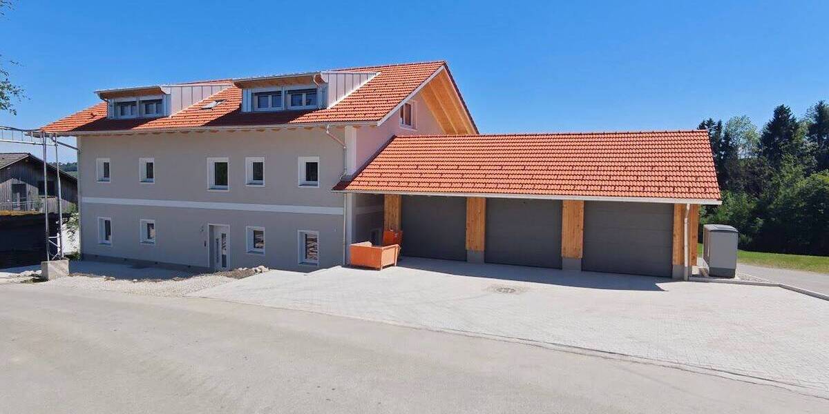 Etagenwohnung Baiern Großrohrsdorf - 3 Zimmer, 98 m&sup2;, 1.470&euro; | Angebot:26730415
