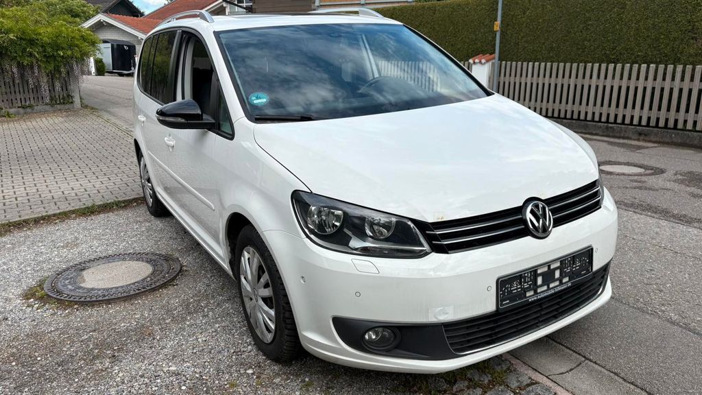 VW Touran 320.000 km 4.500 &euro; Grosskarolinenfeld 83109