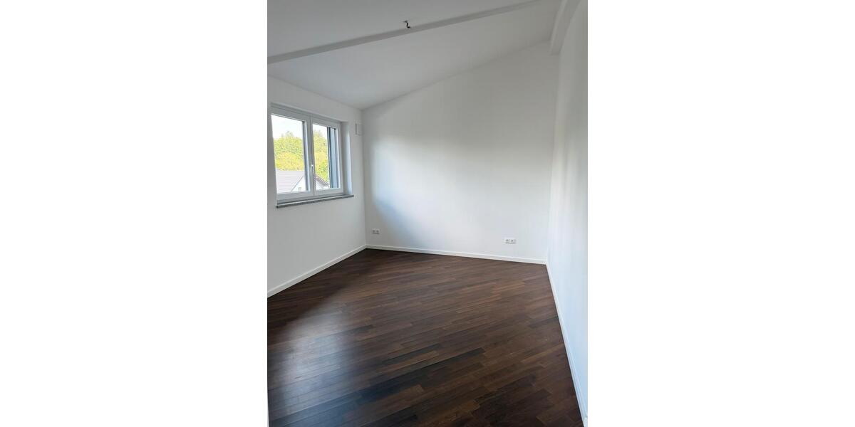 Dachgeschoßwohnung Kirchseeon - 2 Zimmer, 65 m&sup2;, 490.000&euro; | Angebot:26814276