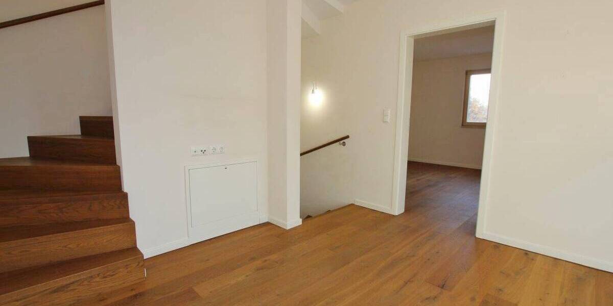 Einfamilienhaus Stephanskirchen Schloßberg - 5 Zimmer, 176 m&sup2;, 1.080.000&euro; | Angebot:26751360