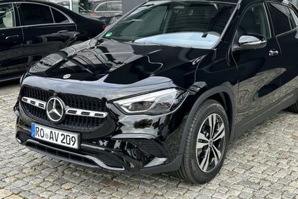 Mercedes-Benz GLA 200 8.000 km 43.800 &euro; Raubling 83064