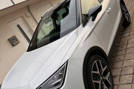 Seat Arona 29.600 km 17.900 &euro; Edling 83533