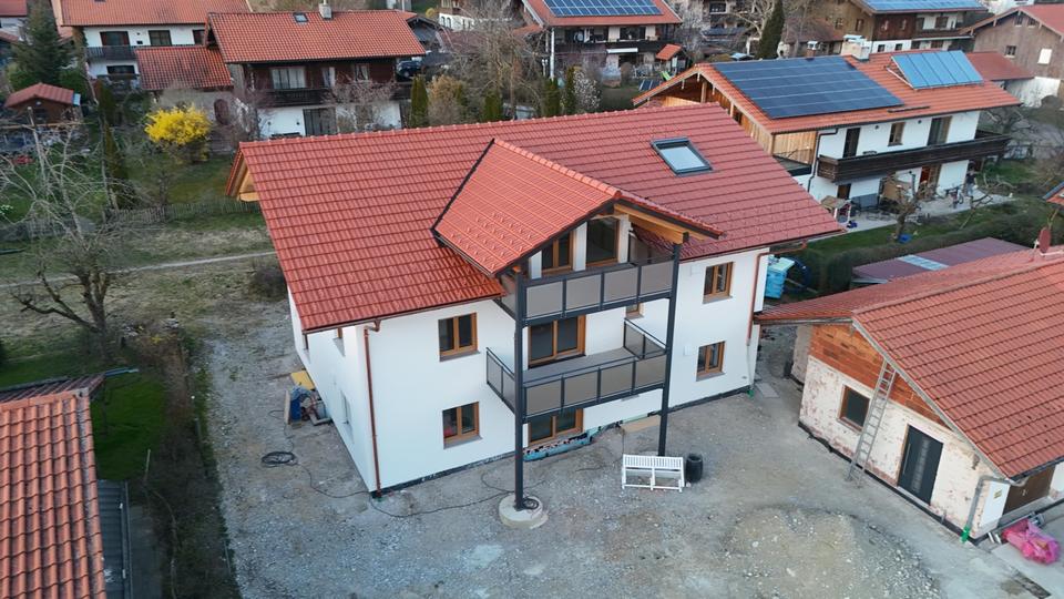 Dachgeschoßwohnung Schnaitsee - 3 Zimmer, 93 m&sup2;, 1.548&euro; | Angebot:25906789