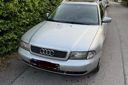 Audi A4 243.000 km 2.500 &euro; Grafing 85567
