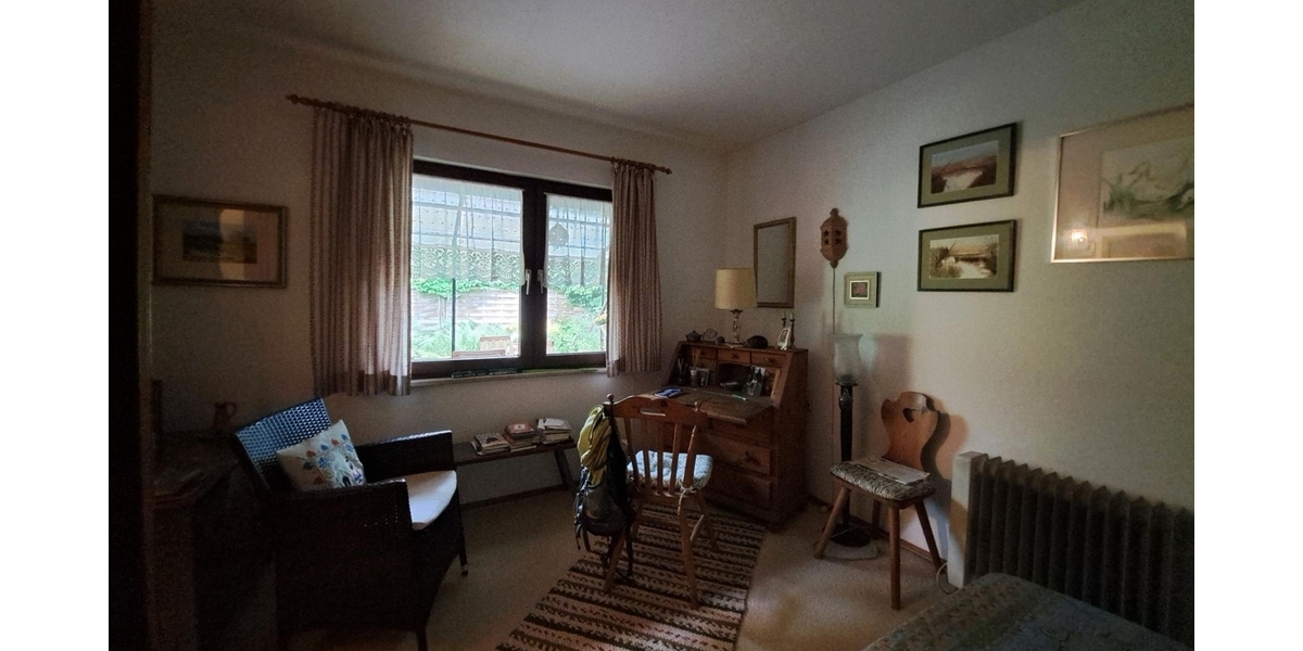 Idyllisches Grundstück am Wald in Kirchseeon mit einer Ferienimmoblie - Ferienhaus Kirchseeon | Angebot:25656451