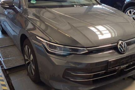 VW Golf 24.257 km 32.990 &euro; Bruckmühl 83052