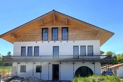 Haus Bernau am Chiemsee - 8 Zimmer, 263 m&sup2;, 2.630&euro; | Angebot:26538102