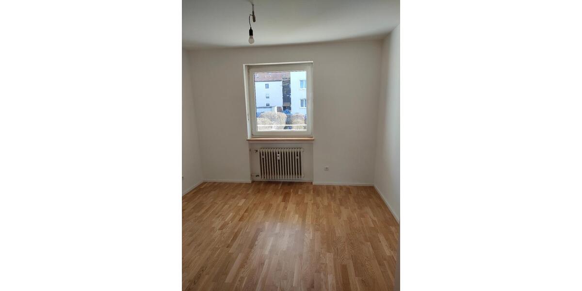 Erdgeschoßwohnung Rosenheim Innenstadt - 3 Zimmer, 70 m&sup2;, 1.030&euro; | Angebot:25881495