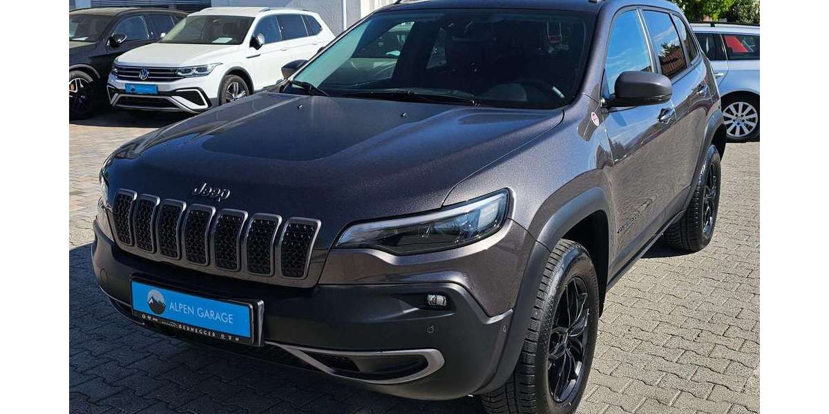 Jeep Cherokee 130.000 km 19.500 &euro; Raubling 83064