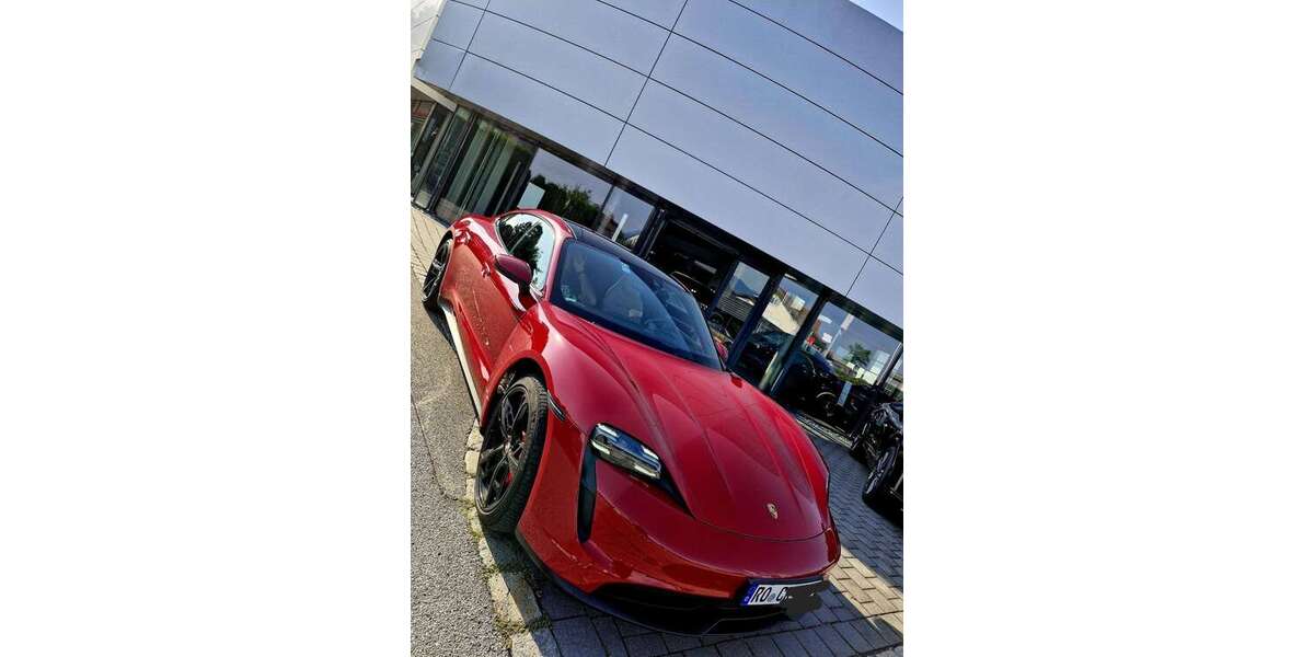 Porsche Taycan 15.300 km 61.000 &euro; Großkarolinenfeld 83109