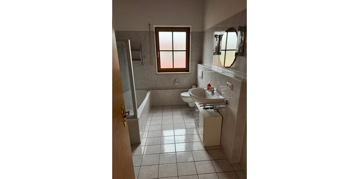 Dachgeschoßwohnung Raubling - 2 Zimmer, 65 m&sup2;, 340.000&euro; | Angebot:24256405