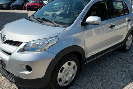 Toyota Urban Cruiser 98.000 km 5.999 &euro; Prien-Bachham 83209