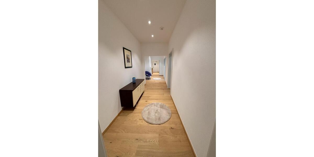 Etagenwohnung Bad Feilnbach - 5 Zimmer, 170 m&sup2;, 2.150&euro; | Angebot:26619215