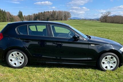 BMW 118 152.000 km 6.400 &euro; Übersee 83236