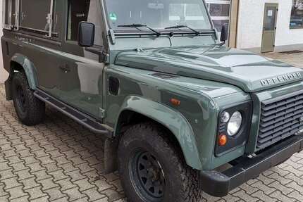 Land Rover Defender 14.800 km 63.500 &euro; Rosenheim 83024