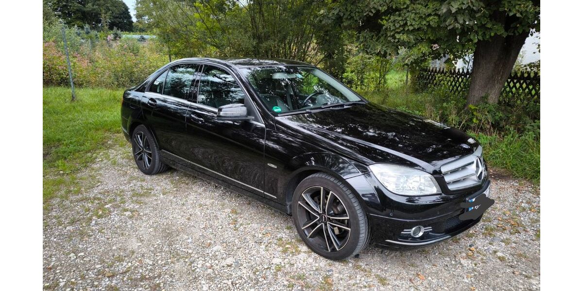 Mercedes-Benz C 300 144.250 km 11.500 &euro; Großkarolinenfeld 83109