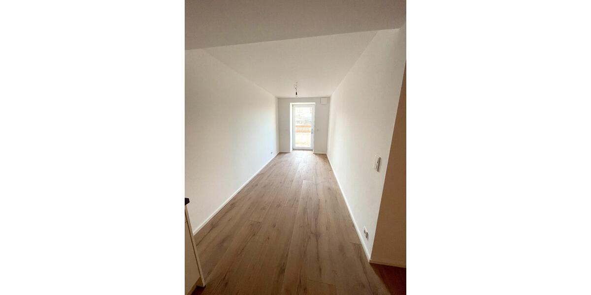 Erdgeschoßwohnung Vogtareuth - 3 Zimmer, 94 m&sup2;, 1.457&euro; | Angebot:25648862