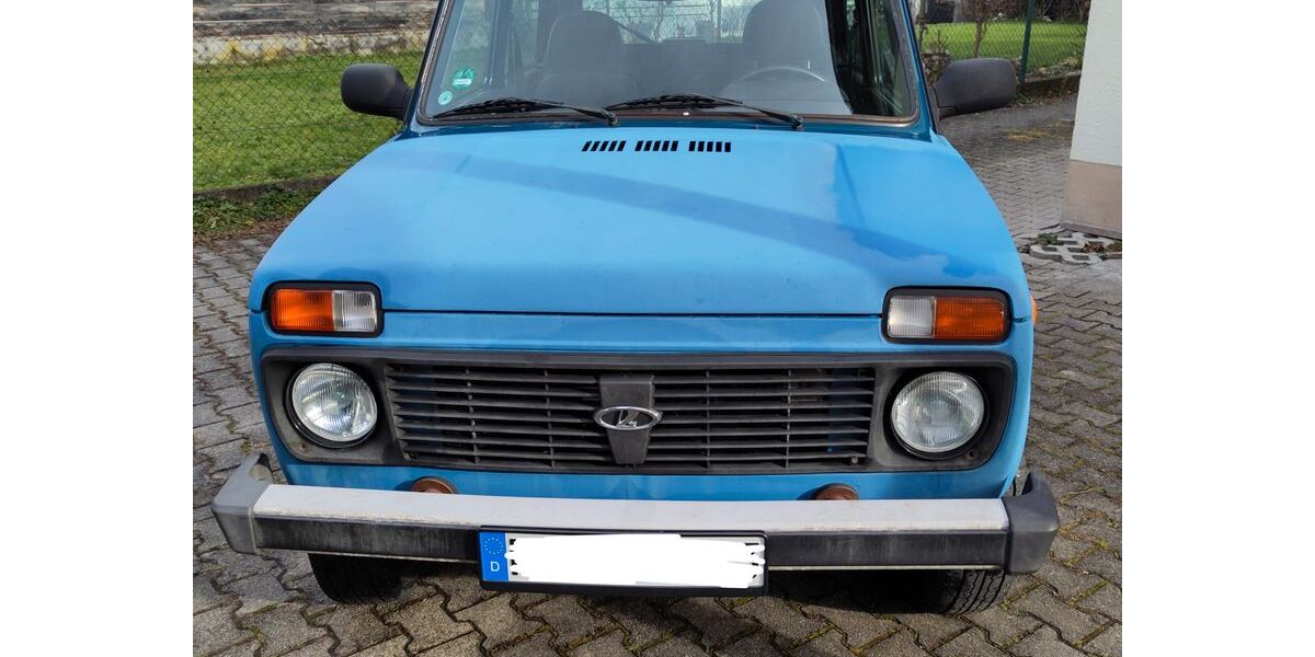 Lada Niva 83.733 km 4.800 &euro; Kolbermoor 83059