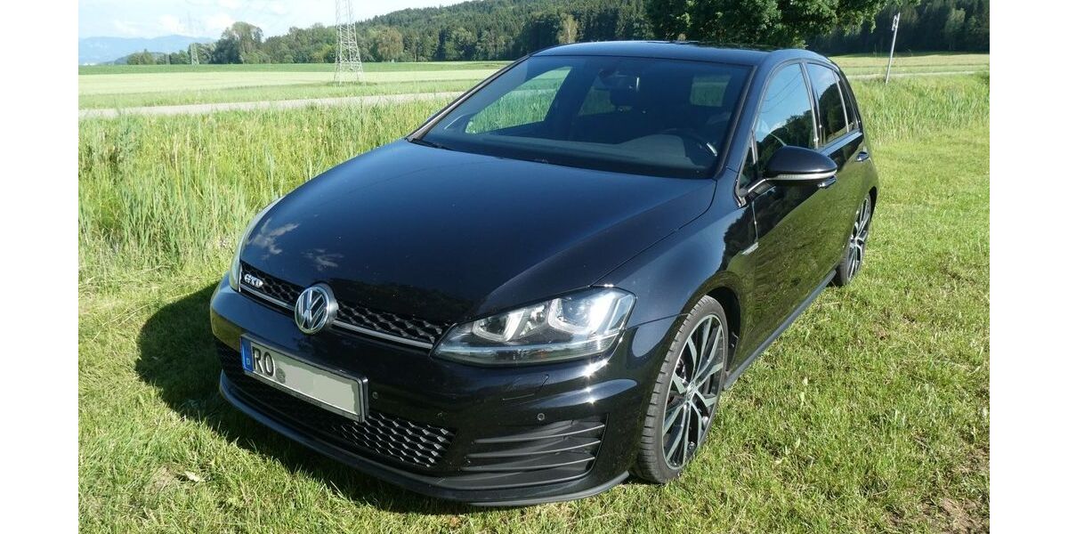 VW Golf 137.400 km 14.200 &euro; Bruckmühl 83052