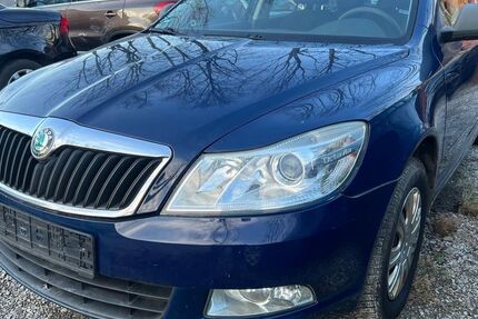 Skoda Octavia 179.000 km 2.750 &euro; Rosenheim 83026
