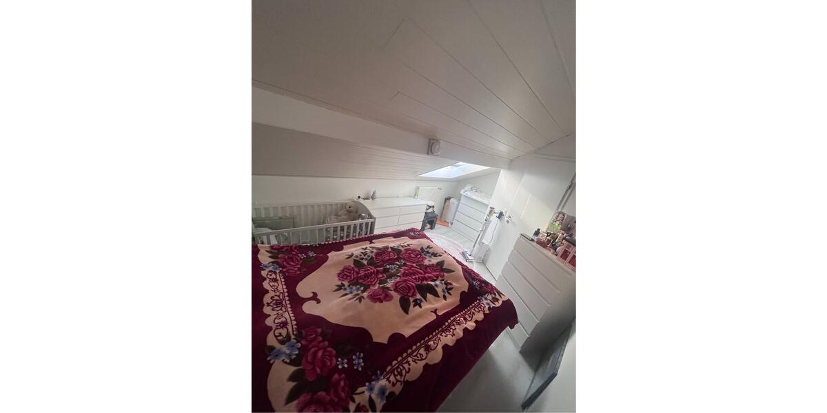 Dachgeschoßwohnung Rosenheim Aising - 3 Zimmer, 65 m&sup2;, 295.000&euro; | Angebot:26261855