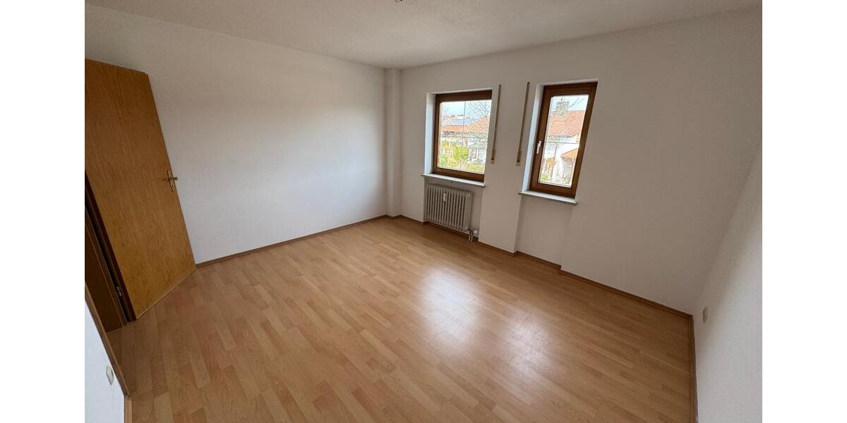 Etagenwohnung Rosenheim Aising - 2 Zimmer, 61 m&sup2;, 854&euro; | Angebot:25902005