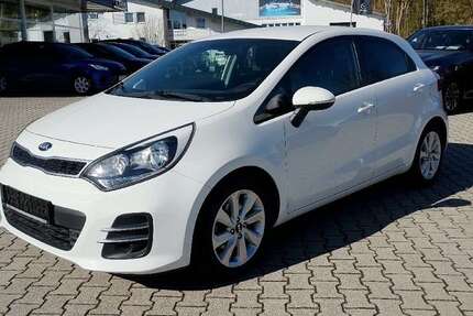Kia Rio 96.575 km 8.990 &euro; Wasserburg 83512