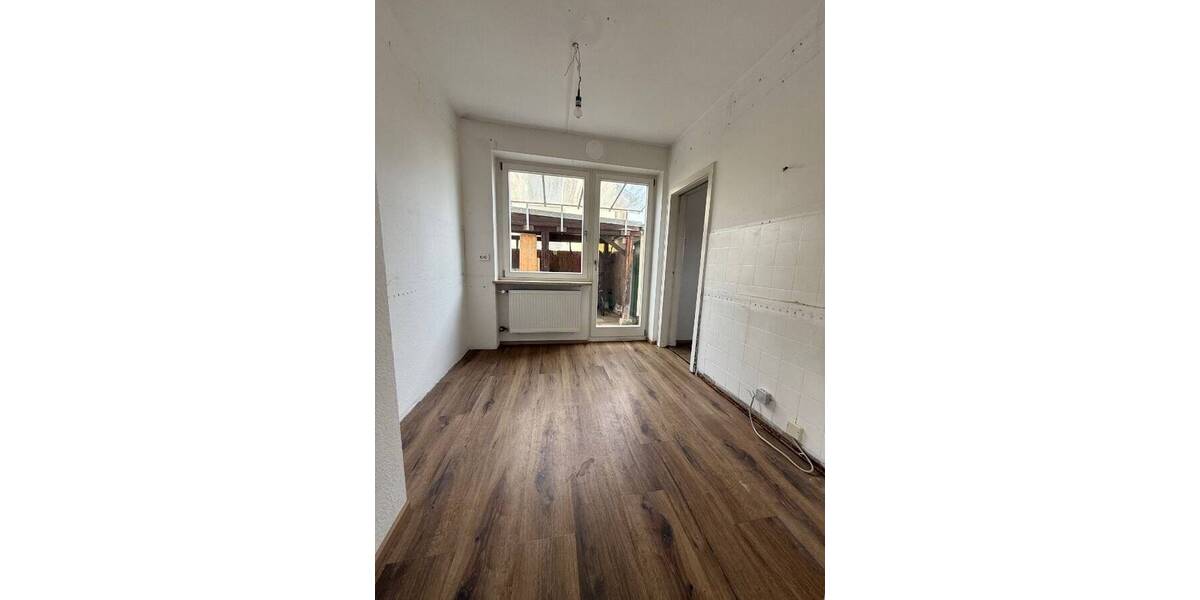 Mehrfamilienhaus, Wohnhaus Stephanskirchen Schloßberg - 7 Zimmer, 200 m&sup2;, 1.050.000&euro; | Angebot:25665216