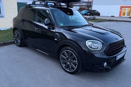 Mini Countryman S (Cooper) 46.455 km 26.299 &euro; Miesbach 83714