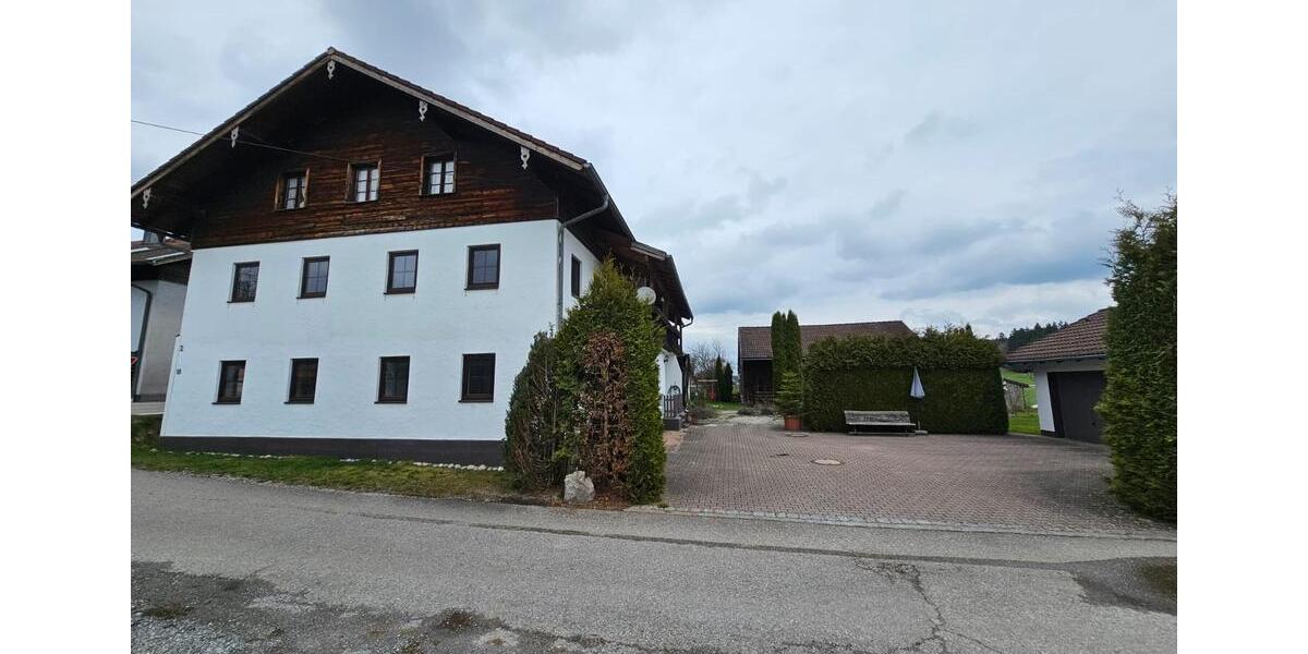 Bauernhaus, Landhaus Vogtareuth - 6 Zimmer, 240 m&sup2;, 520.000&euro; | Angebot:26185718