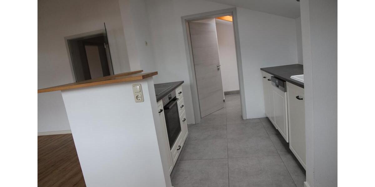 Dachgeschoßwohnung Neubeuern - 4.5 Zimmer, 126 m&sup2;, 1.540&euro; | Angebot:25975861